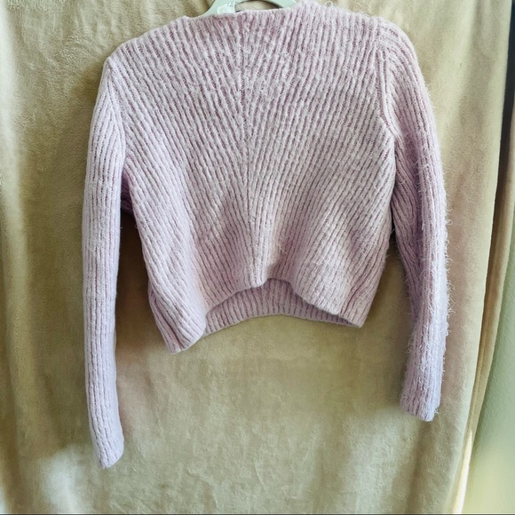 H&M long sleeve crop top sweater - Picture 2 of 2